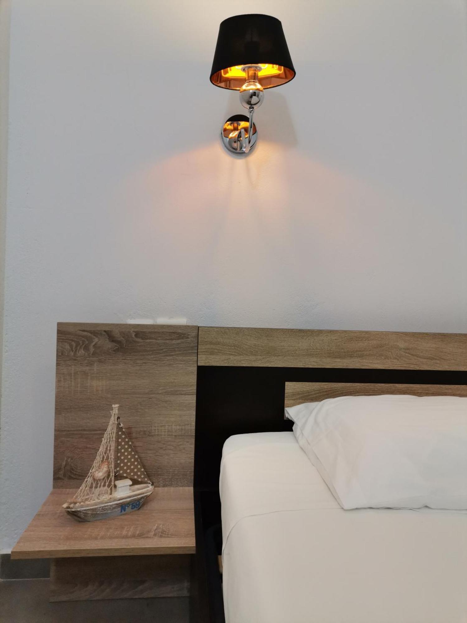 Chez Kiki Et Ioannis Apartment Engares Luaran gambar